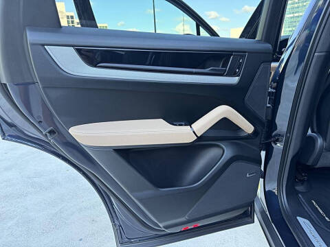 2024 Porsche Cayenne