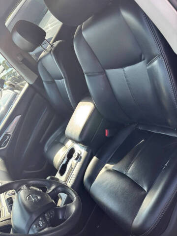 2017 Nissan Pathfinder