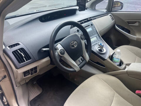 2011 Toyota Prius Two