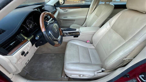 2013 Lexus ES 300h