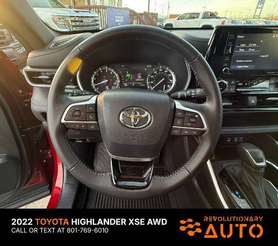 2022 Toyota Highlander XSE