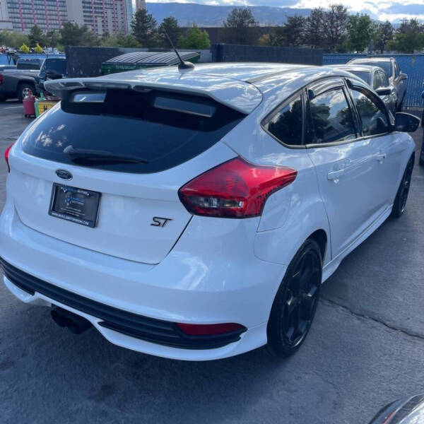 2017 Ford Focus ST