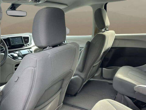 2017 Chrysler Pacifica Touring