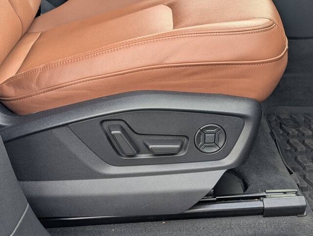 2022 Audi Q8 quattro Premium Plus 55 TFSI