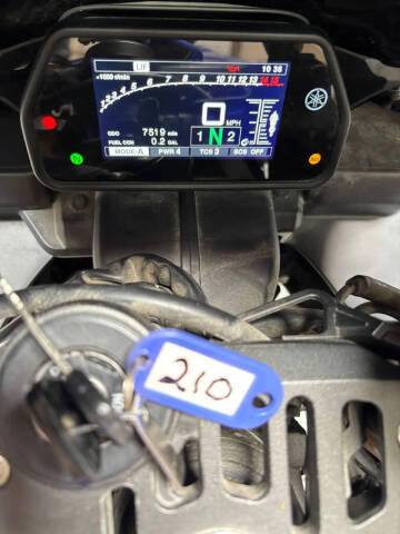 2017 Yamaha YZF-R1