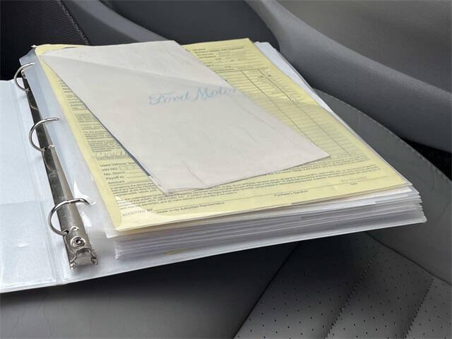 2002 Ford Mustang GT Deluxe