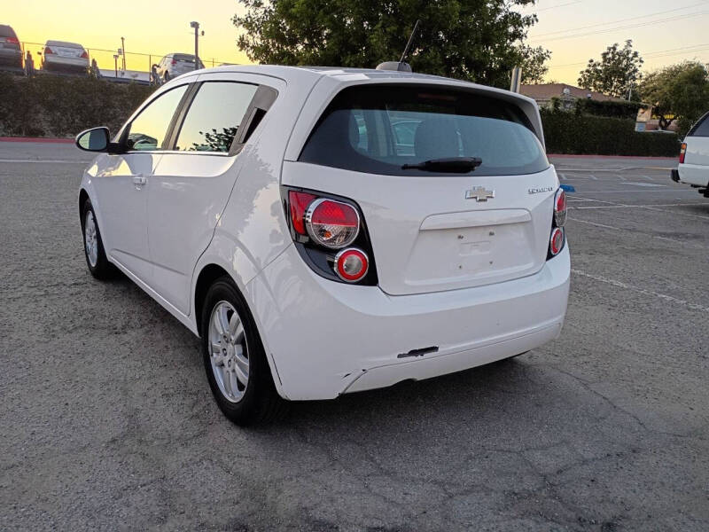 2016 Chevrolet Sonic LT Auto