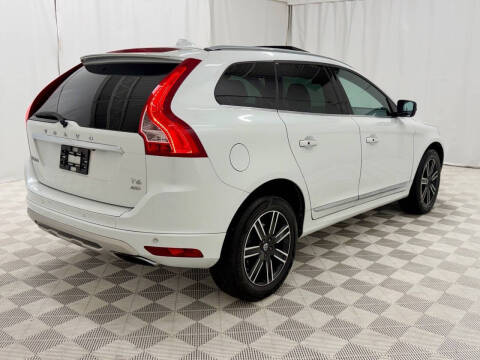 2017 Volvo XC60 T6 Dynamic