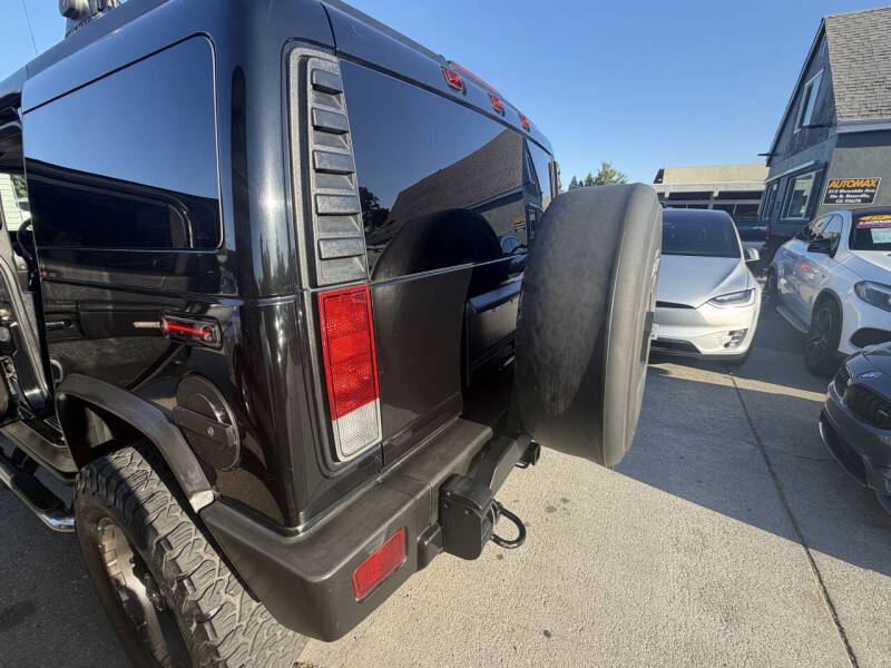2005 HUMMER H2