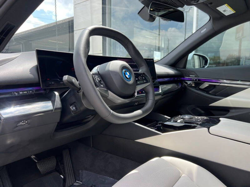 2024 BMW i5 eDrive40
