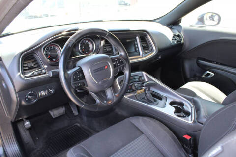 2017 Dodge Challenger SXT