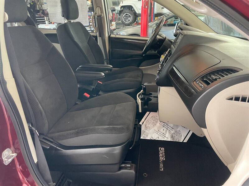 2017 Dodge Grand Caravan SE