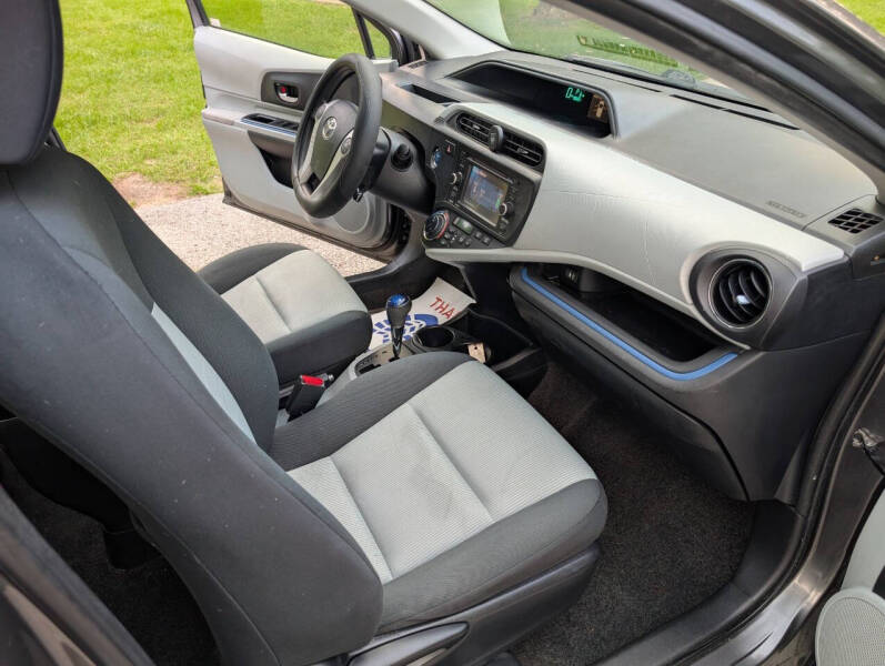 2012 Toyota Prius c One