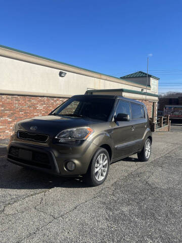 2013 Kia Soul +