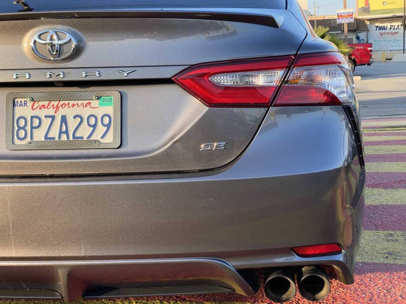 2018 Toyota Camry SE