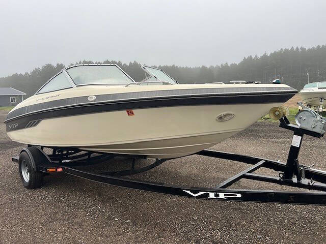 2000 Valiant VIP 18ft