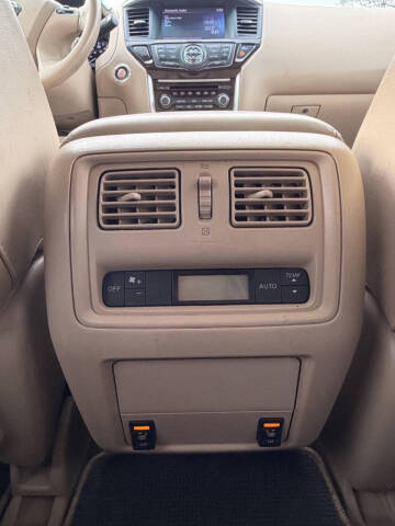 2014 Nissan Pathfinder S