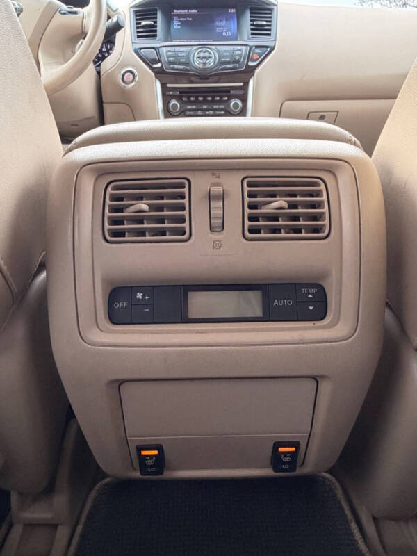 2014 Nissan Pathfinder S