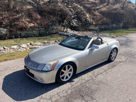2005 Cadillac XLR for sale at Bogie's Motors in Saint Louis MO