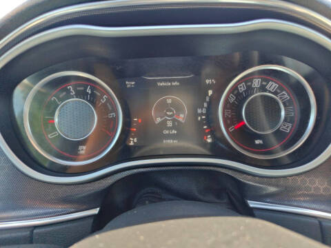 2016 Dodge Challenger SXT Plus