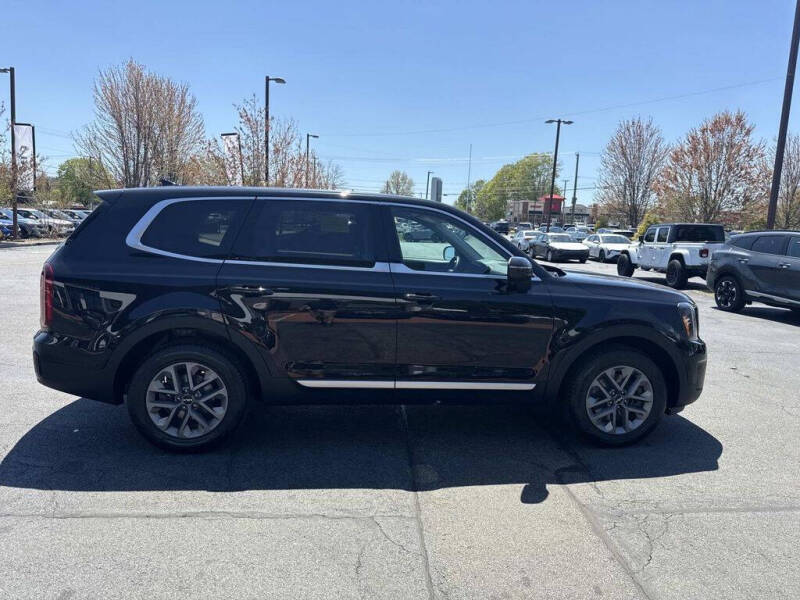 2024 Kia Telluride LX