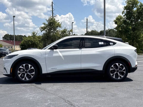 2025 Ford Mustang Mach-E Select