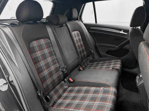 2015 Volkswagen Golf GTI S