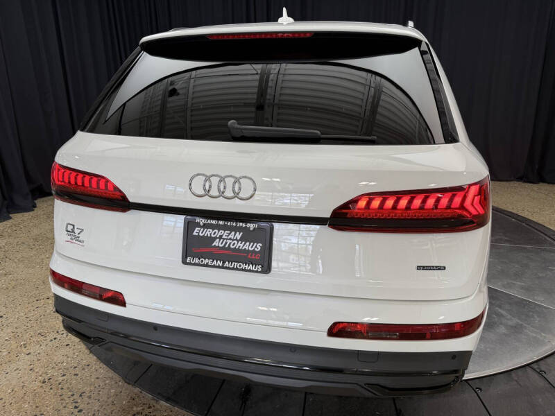 2022 Audi Q7 quattro Premium Plus 45 TFSI