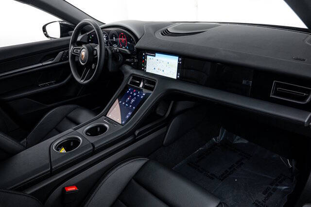 2026 Porsche Taycan 4