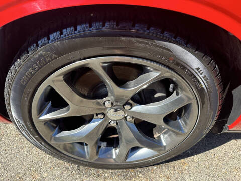 2015 Dodge Challenger SXT Plus