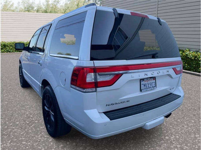 2015 Lincoln Navigator