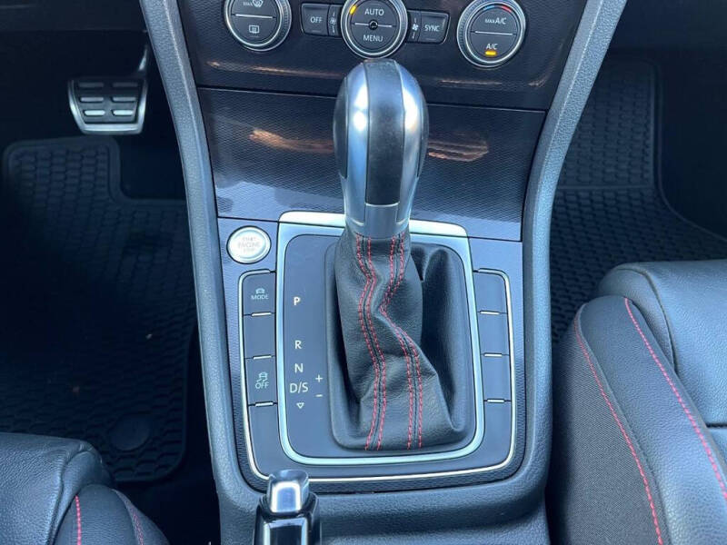2016 Volkswagen Golf GTI