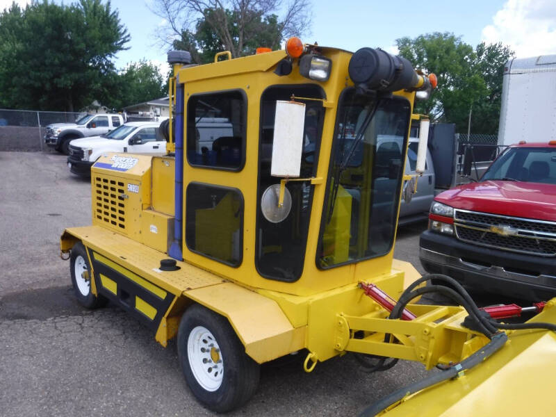 2012 Superior Broom SM80J Propelled Sweeper