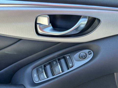 2021 Infiniti Q50 Luxe