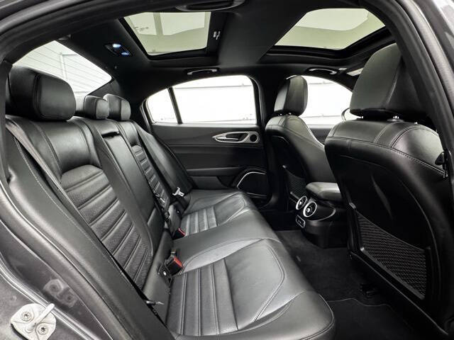 2023 Alfa Romeo Giulia Veloce