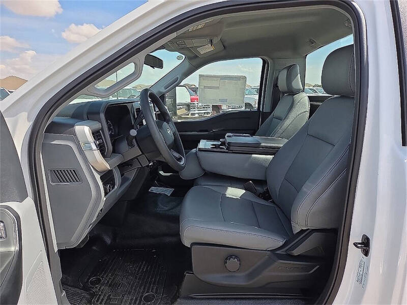 2025 Ford F-600 Super Duty