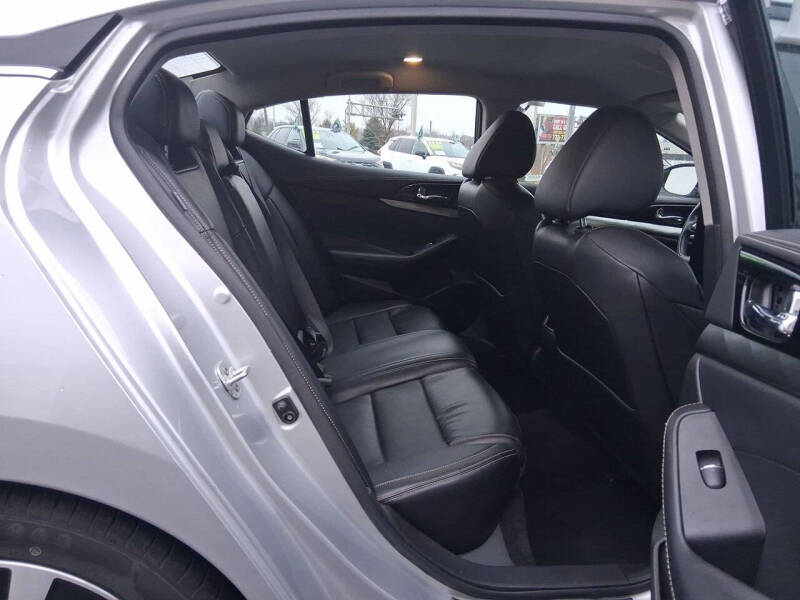 2023 Nissan Maxima 3.5 SV