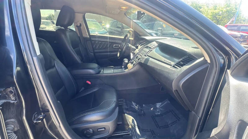 2011 Ford Taurus SEL