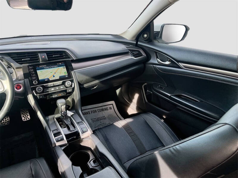 2019 Honda Civic Touring