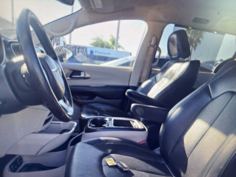 2021 Chrysler Pacifica Touring L