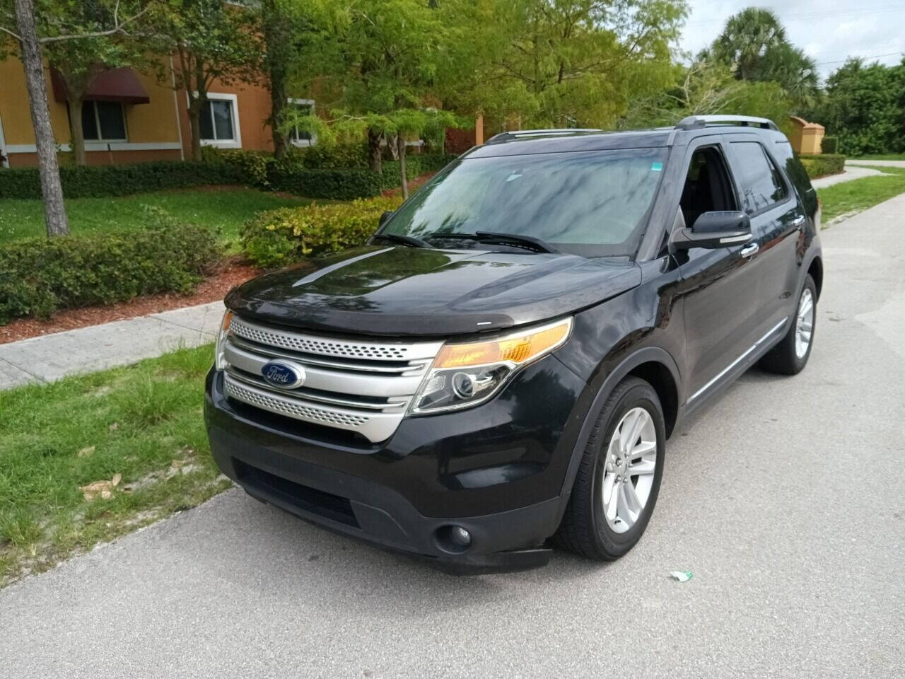 2014 Ford Explorer SUV / Crossover - $9,450