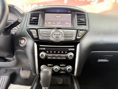 2020 Nissan Pathfinder S