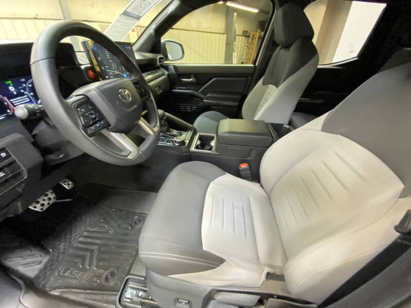 2025 Toyota Tacoma TRD Sport HV