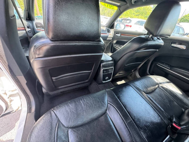 2012 Chrysler 300 Limited