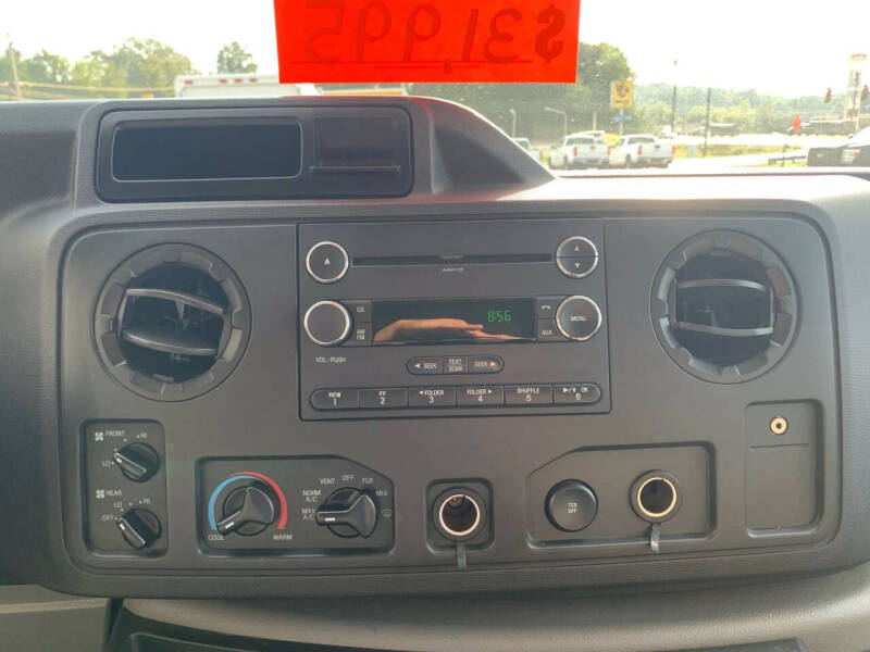 2013 Ford E-Series E-350 SD XLT