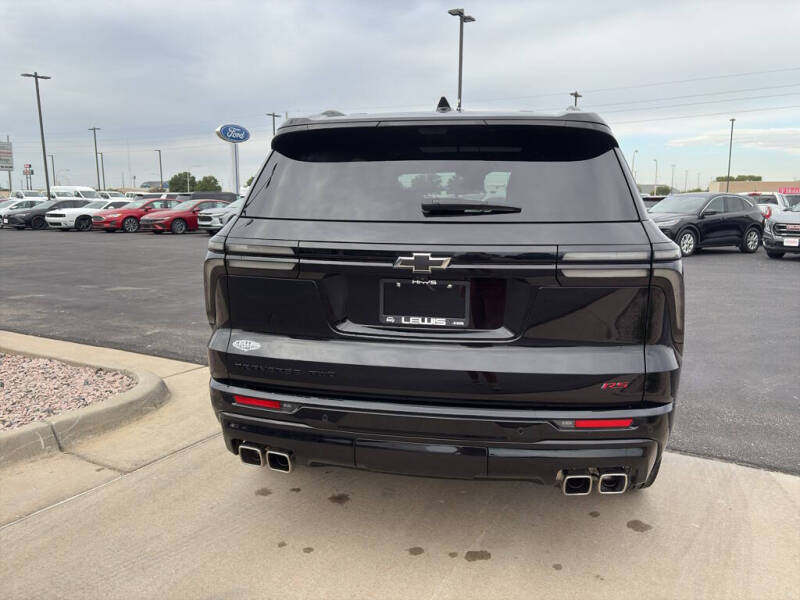 2024 Chevrolet Traverse RS