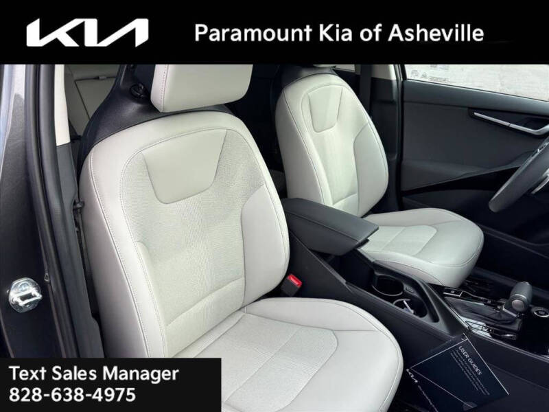 2025 Kia Niro EX Touring