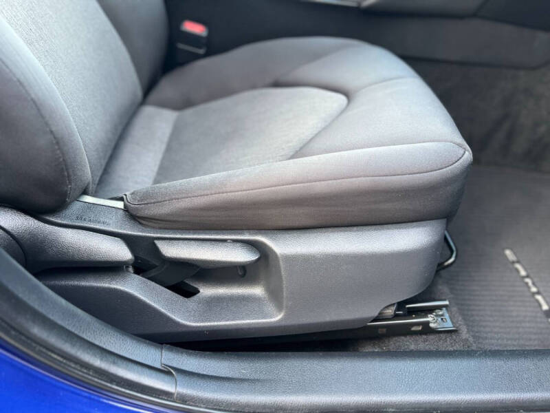 2018 Toyota Camry Hybrid LE