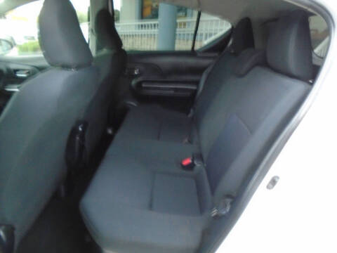 2016 Toyota Prius c Two