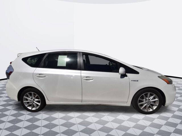 2013 Toyota Prius v Five